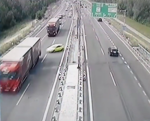 NDS zverejnila VIDEO rannej nehody na bratislavskom obchvate: Hororová zrážka s kamiónom