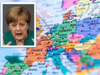 Kľúčový summit lídrov EÚ: Schengenu hrozí koniec, v hre je hlava Merkelovej