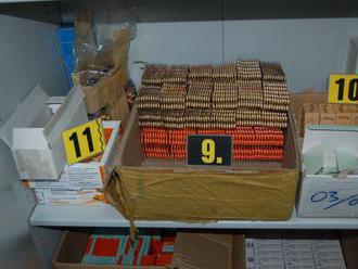 Obrovský úlovok žilinských policajtov: FOTO Odhalili takmer 20 tisíc kusov nelegálnych liekov