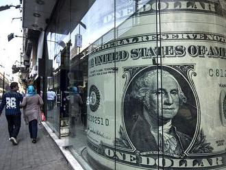 Před deseti lety byl dolar na dně. Přijde další finanční krize?