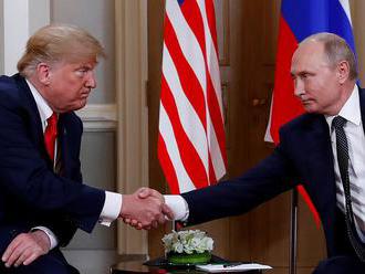 Trump se opět překonal a šokoval vstřícností k Putinovi