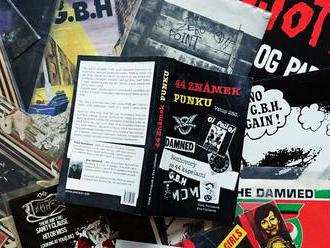 Recenze: Rozhovorová kniha 44 známek punku podle Vítka Formánka