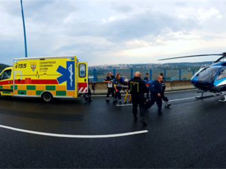 Dvě nehody kamionů uzavřely tunely na pražském dálničním okruhu