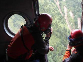 Turistku v Západných Tatrách zasiahol blesk, zasahovali aj leteckí záchranári