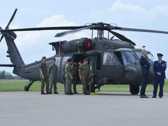 FOTO Minister obrany Gajdoš odovzdal v Prešove dva nové vrtuľníky