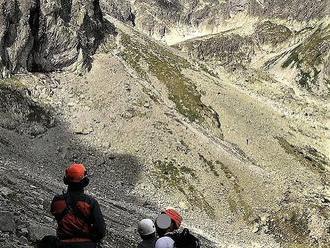 Tragická udalosť v Tatrách: Českého horolezca zasiahla padajúca skala, zraneniam podľahol