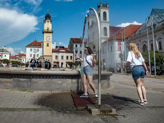 ONLINE Slovensko zápasí s horúčavami: Mestá prijali opatrenia, pripravte sa na ešte väčšie peklo