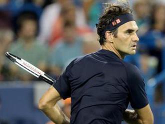 Cincinnati Masters: Roger Federer wins second game in a day to reach semi-finals