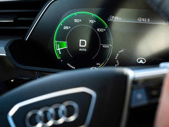 Audi e-tron: Elektrické SUV  ‘pokorilo‘ Pikes Peak. Ale dolu kopcom!