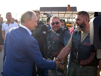 Odhalenie o šéfovi pobočky Nočných vlkov: Bezpečnostné riziko potvrdené, FOTO zaúkolovaný u Putina
