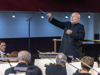 Filharmonii Brno se premiéra s šéfdirigentem vydařila, jen místo bylo nedůstojné