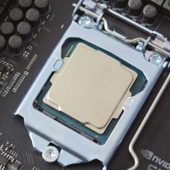 Core i7-9700K se ukázal v Geekbench, jak si stojí vedle i7-8700K?