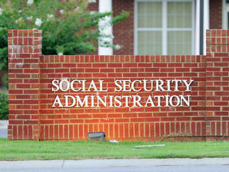 Top Ten: Weekend roundup: When should you claim Social Security? | One year after Equifax’s epic fai