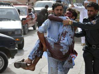 Pri náletoch v dvoch provinciách Afganistanu zahynulo najmenej 25 civilistov