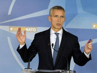 Šéf NATO Stoltenberg sa v New Yorku stretol s Lavrovom, trval na dialógu