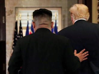 Zamilovali sme si jeden druhého, povedal Trump o vzťahu s Kimom