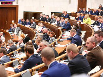 MIMORIADNA SPRÁVA Chemický poplach v parlamente: Útok na poslancov!