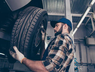 Hučia vám letné pneumatiky? Môžu signalizovať chybu na podvozku