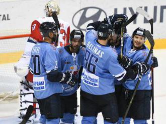 Slovan Bratislava odchádza z Vladivostoku s triumfom, prvý raz v sezóne KHL uspel na ľade súpera
