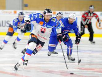 Marek Hovorka premiéruje v KHL, vo Vladivostoku je zatiaľ spokojný