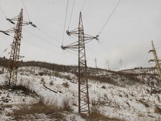 Na strednom Slovensku je bez elektriny zhruba 12.000 odberateľov