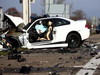 Zrážka ôsmich áut: Na diaľnici M3 zahynuli traja ľudia