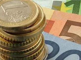 Priemerná hrubá mzda v priemysle dosiahla 1072 eur