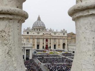 Vatikán představil elektronické růžence, propojí se s aplikací