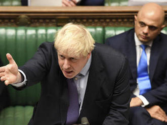 Johnson pozastavil přijímání zákona o brexitové dohodě