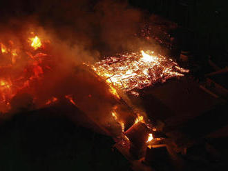 Požár na Okinavě poničil hrad chráněný UNESCO