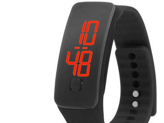 Jednoduché, ľahko ovládateľné silikónové hodinky- čierne - športové nosenie aj na všedné dni.