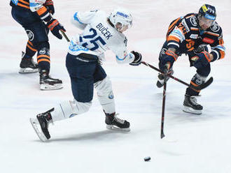 Hokejový útočník Buček skončil vo Fínsku, mieri do Zlína