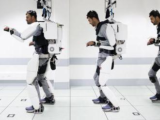Exoskeleton ovládaný myšlenkami: Za snem paralyzovaných se skrývá velká dřina