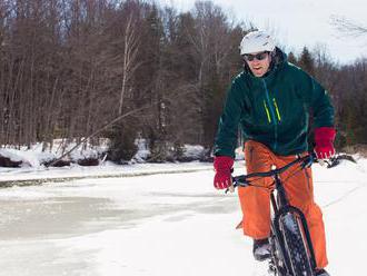 Ani zima nie je dôvod, aby ste zanevreli na bicyklovanie