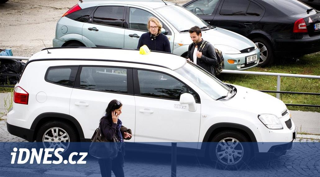 Alternativní taxislužba Liftago spustila v Praze rozvoz balíků