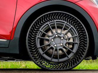 Revoluční pneu, které se nedofukují a nejde je „píchnout”, excelují v prvních testech