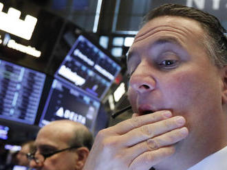 Zisk na Wall Street rastol, priemerna mzda klesla na 398 600 dolarov rocne