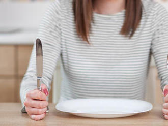 Jedzte tieto jedlá 3 týždne a bude po depresii: Potraviny, ktoré vyliečia úzkosť a zlú náladu