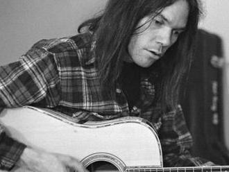 Neil Young příští rok konečně vydá 45 let starou desku 