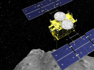 Japonská sonda odlétá od asteroidu Ryugu a vrací se na Zemi
