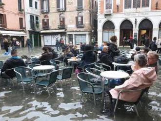 Úleva pro Benátky: Voda opadá, školy se opět otevřely