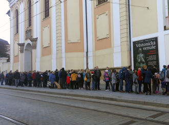 O Věstonickou venuši je v Olomouci obrovský zájem, tvoří se fronta