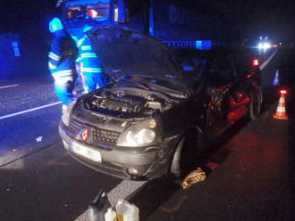 K dopravní nehodě osobního a nákladního auta, která se stala na silnici č. 33 u České Skalice,…