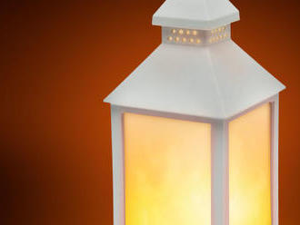 LED lampa imitujúca plamene na batérie v bielej farbe. Vhodná na použitie v interiéry a v exteriéry.
