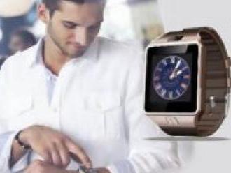 Inteligentné hodinky Smart Watch s ktorými môžete priamo telefonovať, SMSkovať či fotiť.