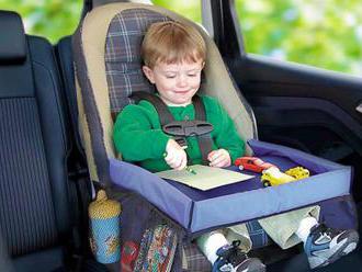 Univerzálny mobilný stolík na autosedačku pre zabavenie detí pri kratších aj dlhších cestách.