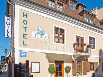 Kúpele Győr v hoteli v centre mesta s celodenným vstupom do termálov a s raňajkami.