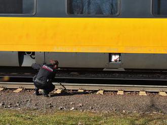 TRAGÉDIA NA TRATI: Vlak zrazil človeka na priecestí na Ivanskej ceste