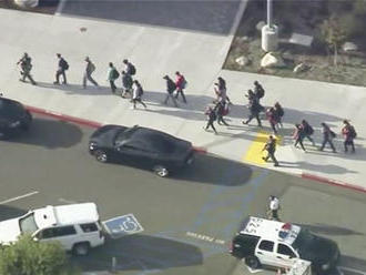 VIDEO: Po streľbe na škole v Kalifornii zadržali podozrivého študenta