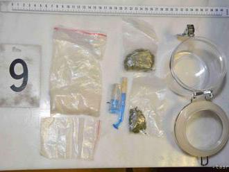 Španielska polícia zhabala 631 kilogramov metamfetamínu